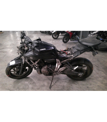 YAMAHA MT-07 ACCIDENTE RSV...