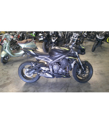TRIUMPH STREET TRIPLE 765...