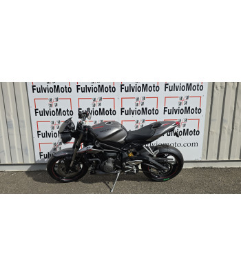 TRIUMPH STREET TRIPLE 765...