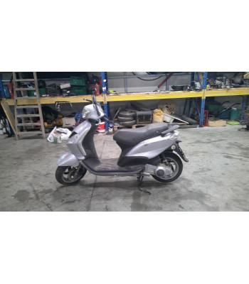 PIAGGIO FLY 125 ACCIDENTE...