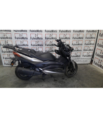 YAMAHA X-MAX 300 ACCIDENTE...