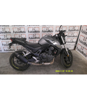 HONDA CB 750 HORNET...