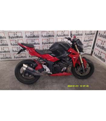 SUZUKI GSR 750 ACCIDENTE...