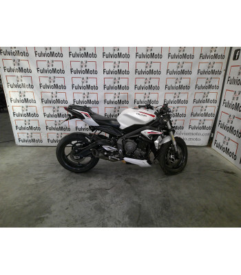 TRIUMPH STREET TRIPLE 660 S...