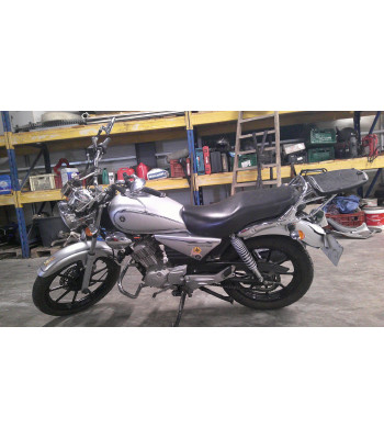 YAMAHA YBR 125 Accidentée...