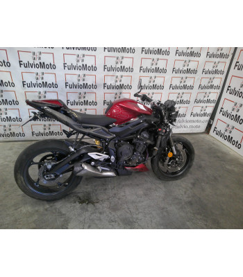 TRIUMPH STREET TRIPLE 765...