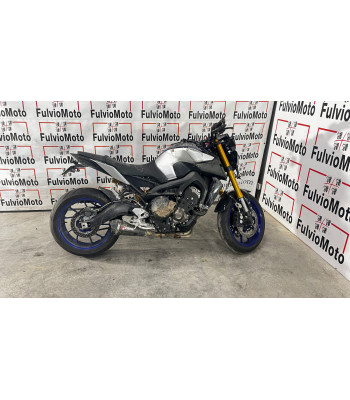 YAMAHA MT-09 Accidentée...