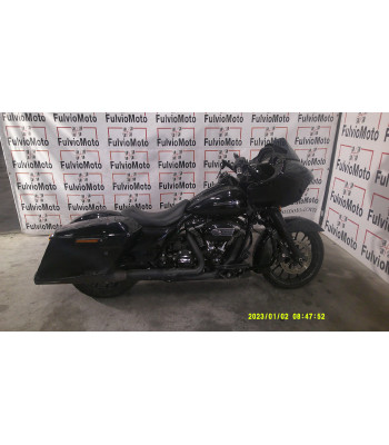 HARLEY-DAVIDSON ROAD GLIDE...