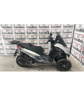 PIAGGIO MP3 300 HP...