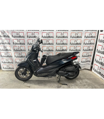 PIAGGIO BEVERLY 400...