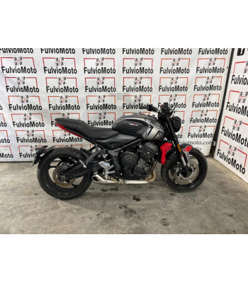 TRIUMPH TRIDENT 660...