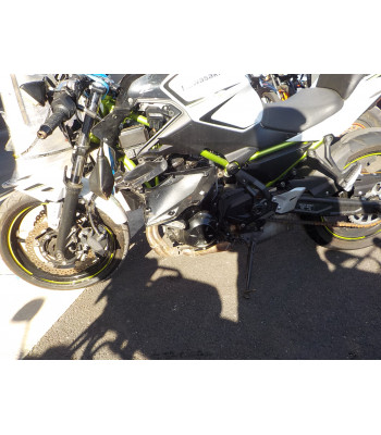 KAWASAKI Z 650 ACCIDENTE...