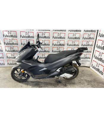 HONDA PCX 125 petit choc...