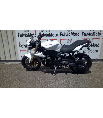 TRIUMPH STREET TRIPLE 675...