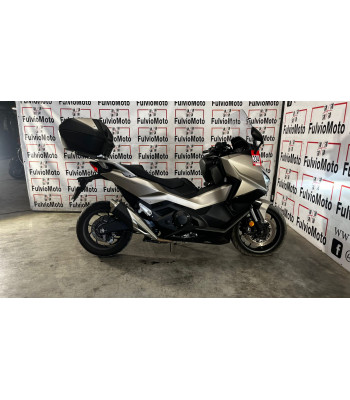 HONDA FORZA 750 ACCIDENTE...