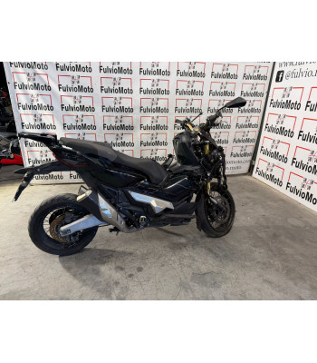 HONDA X-ADV 750 Accidenté...