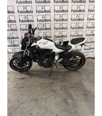 YAMAHA MT-07 ACCIDENTE RSV...