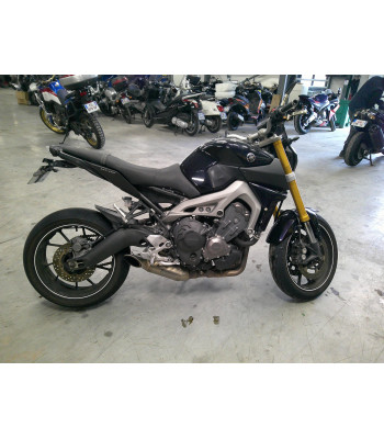 YAMAHA MT-09 ACCIDENTE RSV...