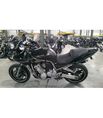 YAMAHA FZS FAZER 1000...