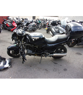 TRIUMPH Trophy accidentée...