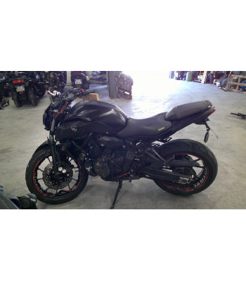 YAMAHA MT-07 ACCIDENTE RSV...