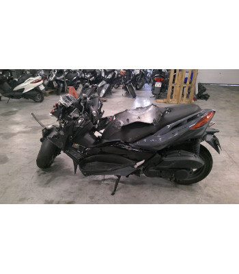 YAMAHA X-MAX 125 TECH MAX...