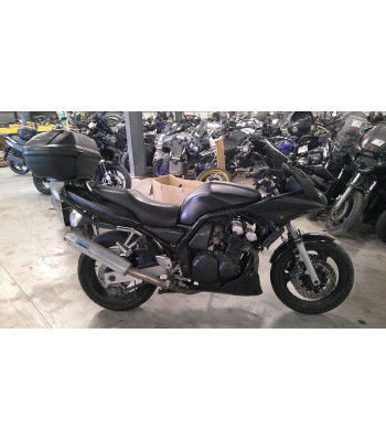 YAMAHA FZS FAZER Accidentée...