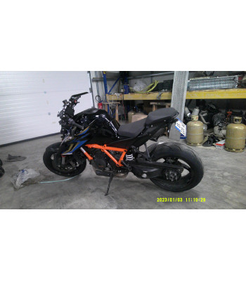 KTM 1290 SUPER DUKE...
