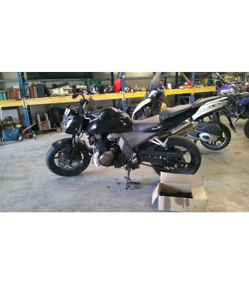 KAWASAKI Z 750 Accidentée...