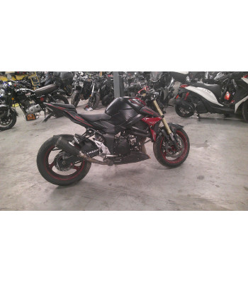 SUZUKI GSR 750 Accidentée...