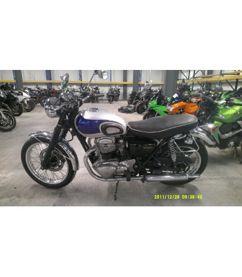 KAWASAKI W 650 ACCIDENTE...