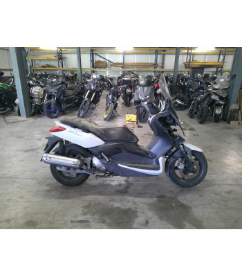 YAMAHA X-MAX 125 ACCIDENTE...