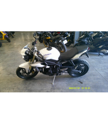 TRIUMPH STREET TRIPLE 675...
